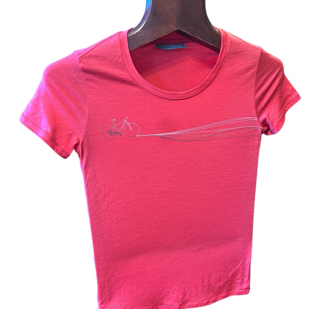 Iceberg fine merino wool T-shirt in like new condition
